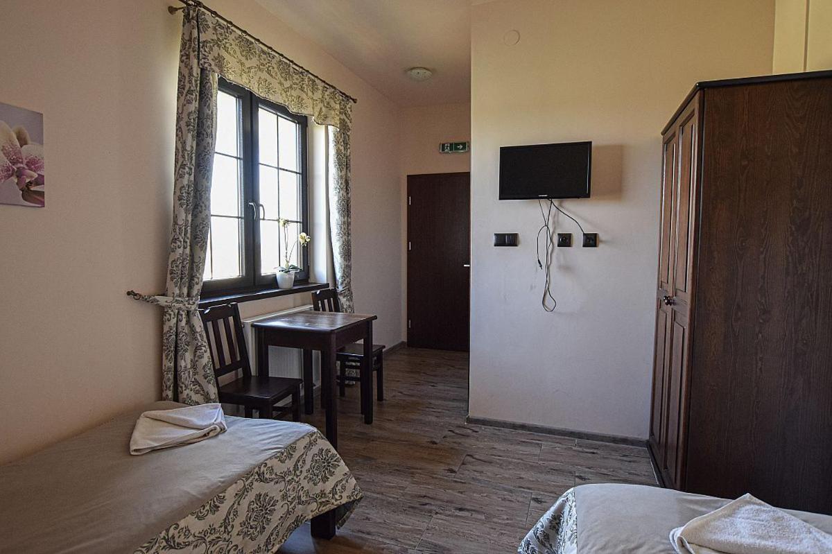 Bed and Breakfast Osrodek Bialy Lew à Wojciechow  Extérieur photo